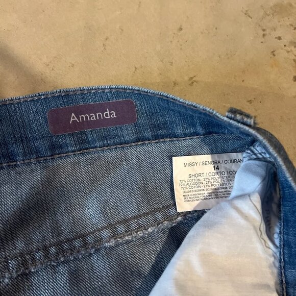 Gloria Vanderbilt Women’s Amanda Classic Jeans Size 14 Short - Picture 3 of 4